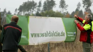 Baumpflanzaktion für Klimawald