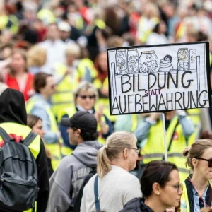 GEW und Verdi machen Druck auf den Senat