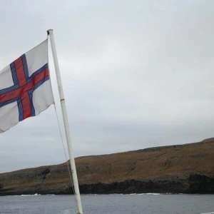 Wikingerschiff auf Weg von Färöer-Inseln nach Norwegen gekentert