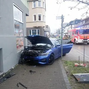 Fünf Verletzte bei Verkehrsunfall in Stuttgart-Vaihingen