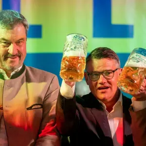 Politischer Frühschoppen auf dem Volksfest Gillamoos