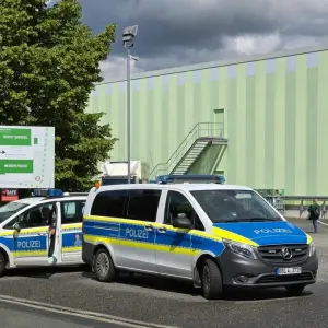 Polizeieinsatz in Obst-Großhandel in Groß Kreutz