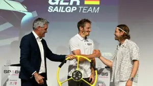 Team Germany mit Formel-1-Weltmeister Sebastian Vettel im SailGP