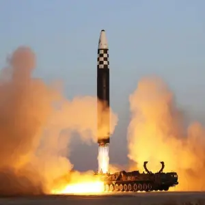 Südkorea: Nordkorea feuert Rakete ab
