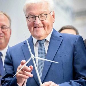 Bundespräsident Steinmeier besucht Unternehmen in Cuxhaven