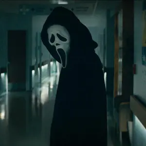 Scream: Die Reihenfolge aller Filme und der Serie erklärt