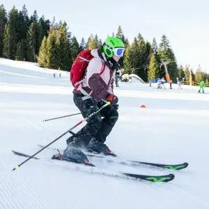 Ski und Snowboards wachsen