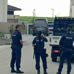 Nach Polizeieinsatz in München - Durchsuchung bei Salzburg