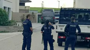 Nach Polizeieinsatz in München - Durchsuchung bei Salzburg