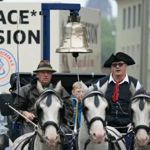 «Friedensglocken-Pferdetreck 24 Dresden - Prag - Chemnitz»