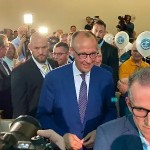 Europawahlkampf im Saarland - Merz in Saarlouis