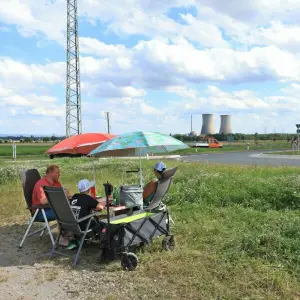 Sprengung der Kühltürme des Kernkraftwerkes Grafenrheinfeld