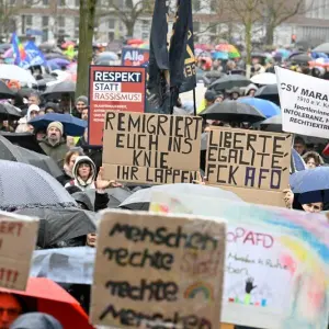 Demo gegen rechts - Krefeld