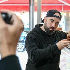 Berliner testet alle U-Bahn-Döner