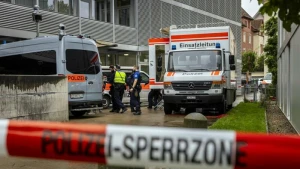 Polizei-Großaufgebot im Einsatz in Zürich-Oerlikon