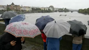 Vorbereitung auf Moldau-Hochwasser in Tschechien