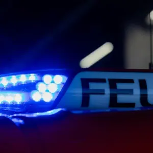 Feuerwehr bei Einsatz - Illustration