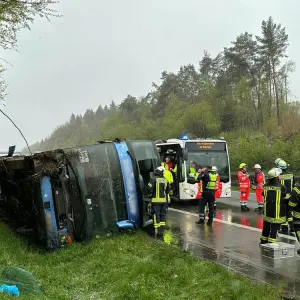 Busunfall auf der A45