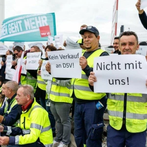 Mahnwache bei DB Schenker