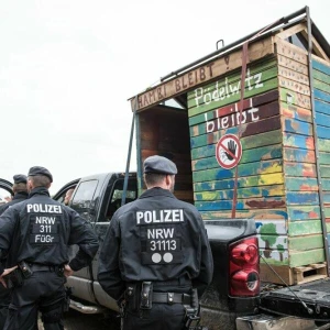 Bretterhaus aus Hambacher Forst kommt ins Museum