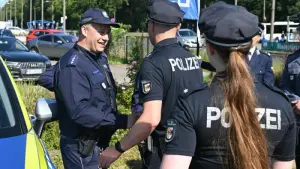 Deutsch-polnische Polizeistreifen in Swinemünde (Swinoujscie)