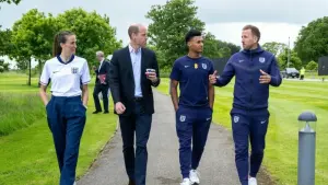 Euro 2024: Prinz William trifft englische Nationalmannschaft