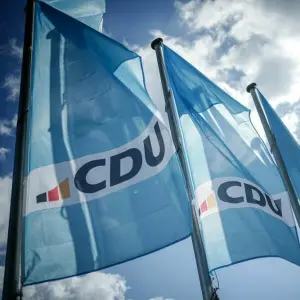 CDU-Logo auf Fahnen