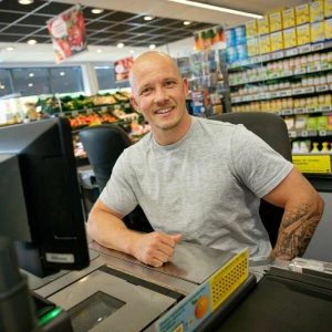 Turn-Olympiasieger Hambüchen an der Supermarkt-Kasse