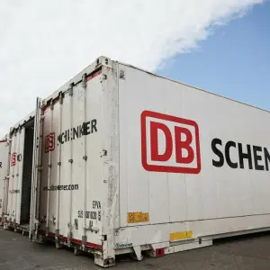 DB Schenker im Hamburger Hafen