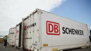 DB Schenker im Hamburger Hafen