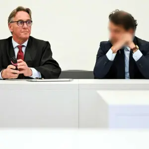 Beginn Prozess wegen Urkundenfälschung in Duisburg