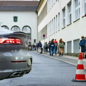 Debatte über «Eltern-Taxis» zum Schuljahresbeginn