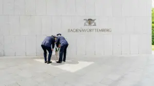 Nach der Messerattacke in Mannheim - Gedenken in Berlin