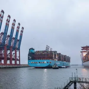 Methanol-Containerschiff «Ane Maersk» legt in Hamburg an