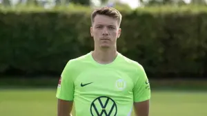 Dzenan Pejcinovic vom VfL Wolfsburg