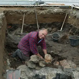 Ausgrabungen auf Platz der ehemaligen Bornplatzsynagoge