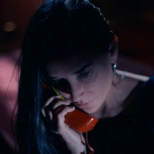 The Substance streamen: Der Horrorfilm mit Demi Moore im Heimkino