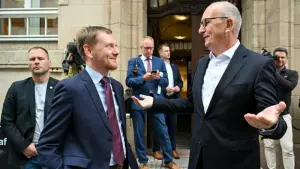 Die Regierungschefs Michael Kretschmer und Dietmar Woidke