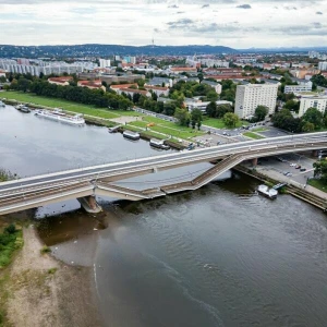 Carolabrücke in Dresden eingestürzt