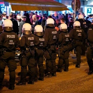 Polizeieinsatz nach Stadtderby in Hamburg