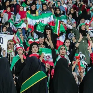 Iranische Frauen im Stadion