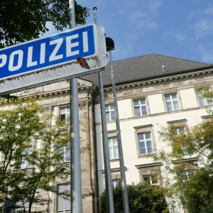 Polizei kommt erst zwei Stunden nach Notruf