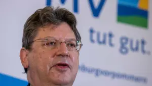 Mecklenburg-Vorpommerns Wirtschaftsminister Reinhard Meyer