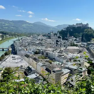 Ausblick vom Mönchsberg auf Salzburg