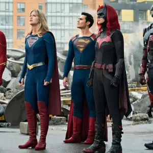 Arrowverse: Die richtige Reihenfolge der DC-Serien