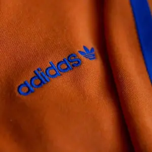 Adidas-Streifen