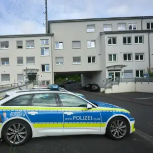 Angriff auf Polizeiwache