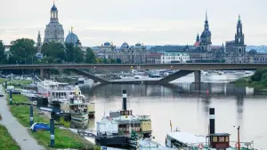 Carolabrücke in Dresden eingestürzt