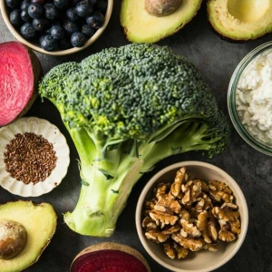 Super Food: Avocado, Brokkoli, Blaubeeren und Walnüsse