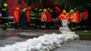 Vorbereitung auf Moldau-Hochwasser in Tschechien